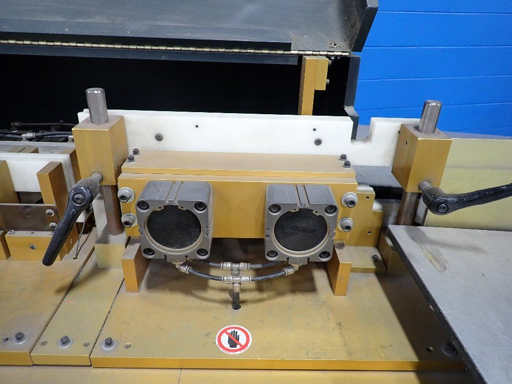 Computerized Cutters Accu-bend - Bender - 26 Rev A