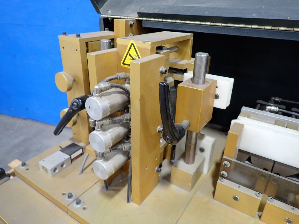 Computerized Cutters Accu-bend - Bender - 26 Rev A