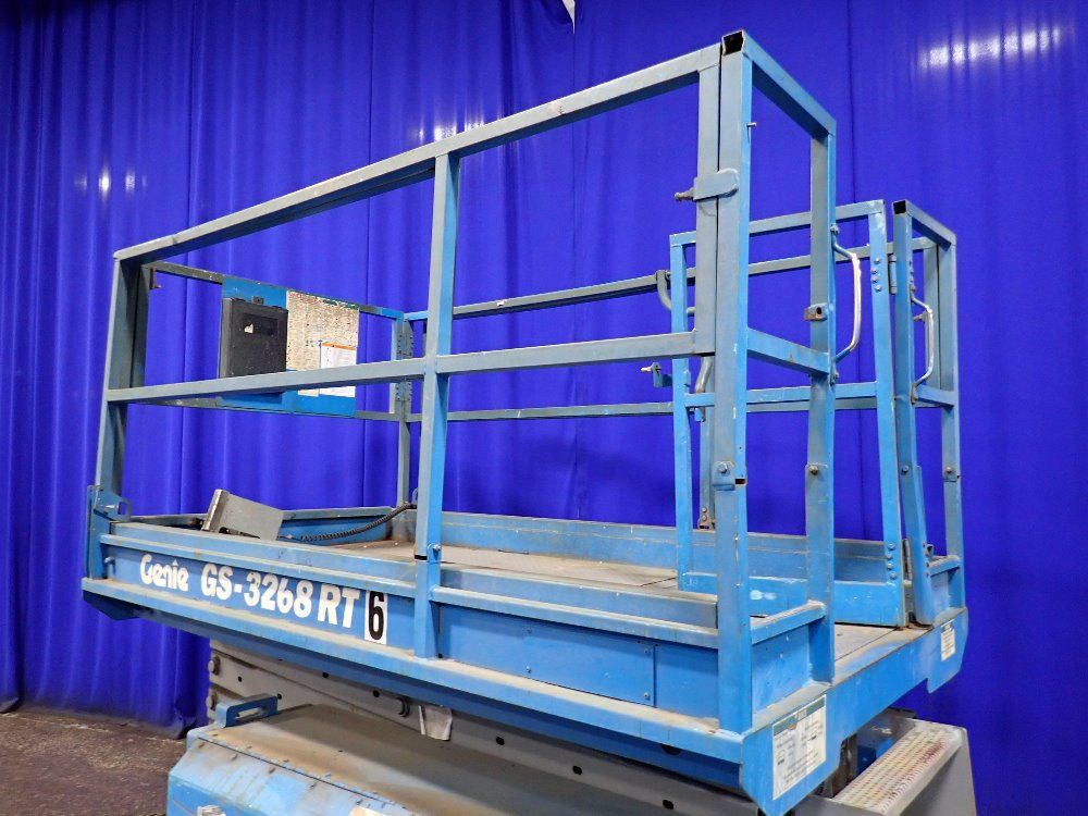Genie Scissor Lift