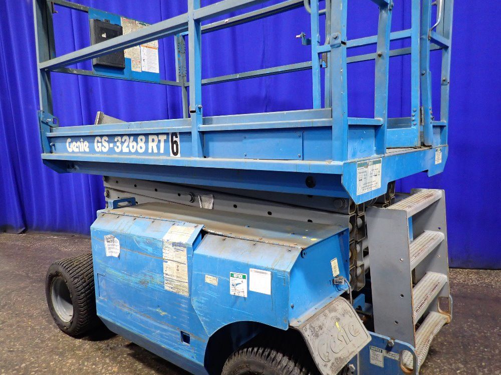 Genie Scissor Lift