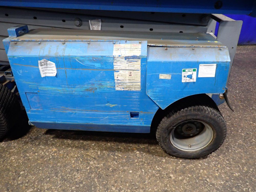 Genie Scissor Lift