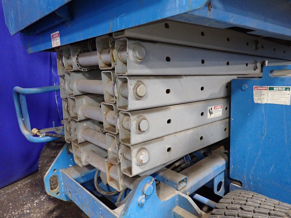Genie Scissor Lift