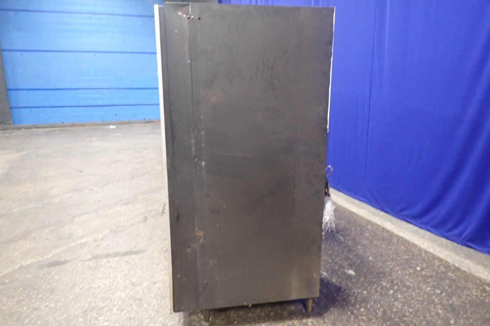 Crane-national Venders 39 Spaces Vending Machine