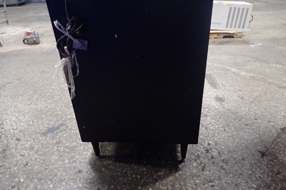 Crane-national Venders 39 Spaces Vending Machine