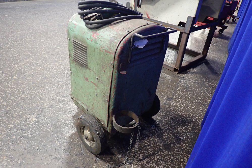 Lincoln 250 Amps Welder - Idealarc 250
