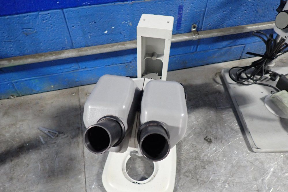 Ziess Microscope - 5mz645