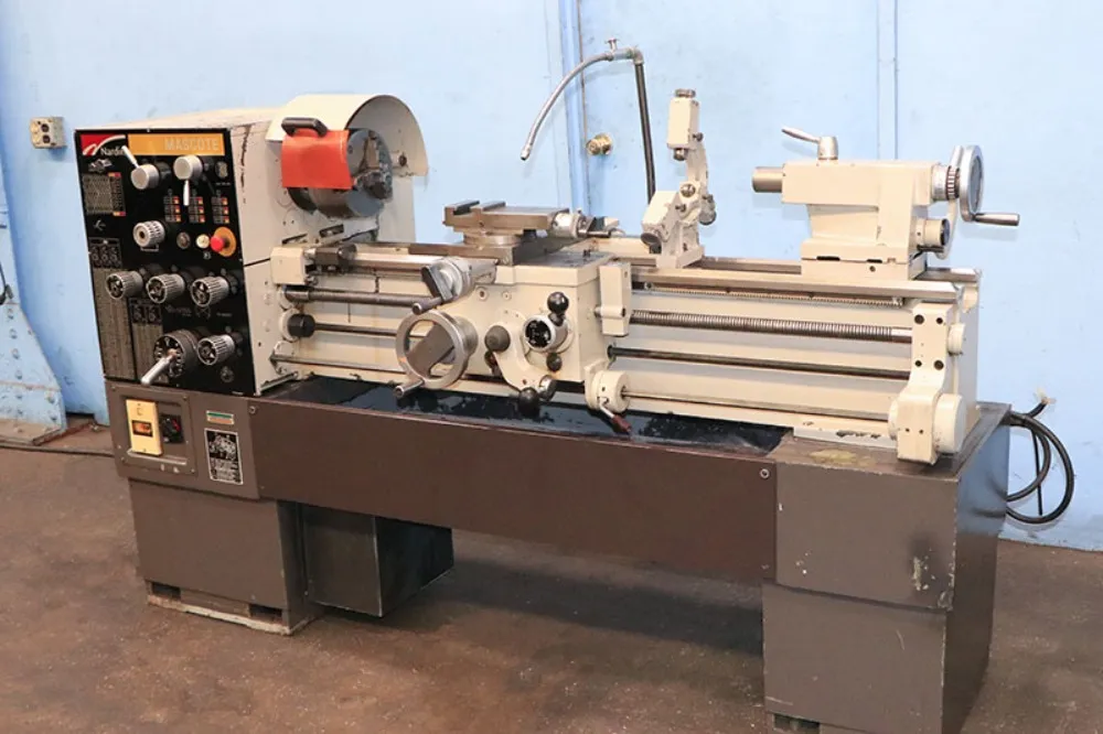Nardini 14"/19" X 40" Gap Bed Lathe - Ms1440