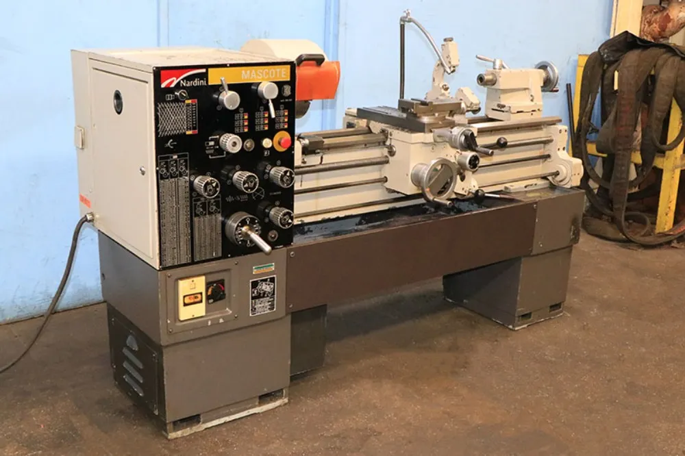Nardini 14"/19" X 40" Gap Bed Lathe - Ms1440