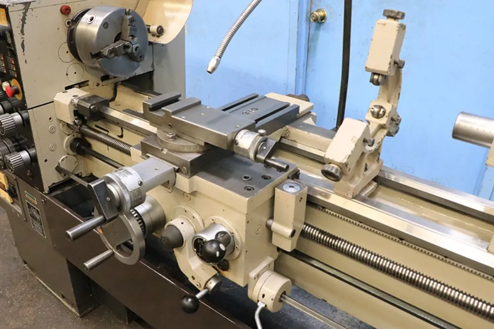 Nardini 14"/19" X 40" Gap Bed Lathe - Ms1440