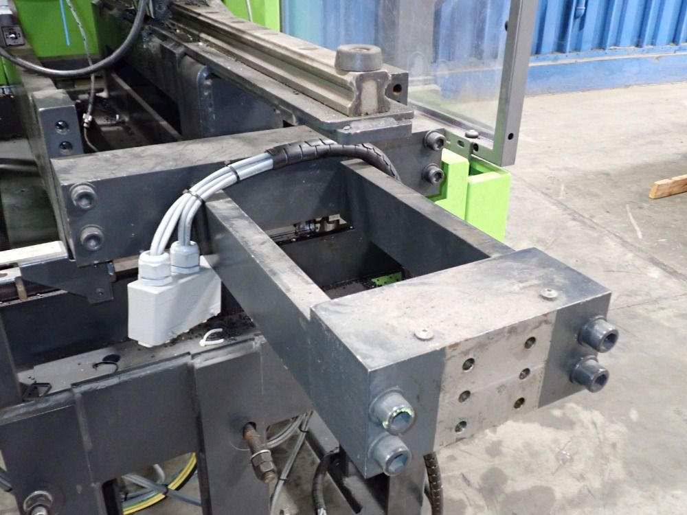 Engel 200l Injection Unit