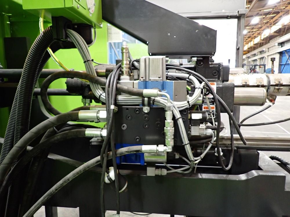 Engel 200l Injection Unit