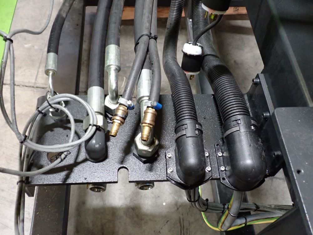 Engel 200l Injection Unit