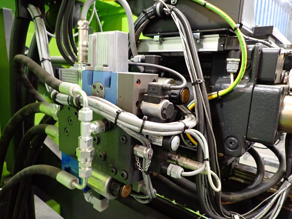 Engel 200l Injection Unit