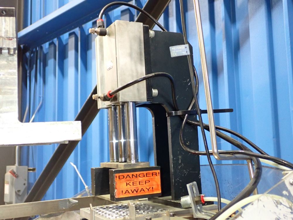 Kawaguchi Kcut 520 Robot