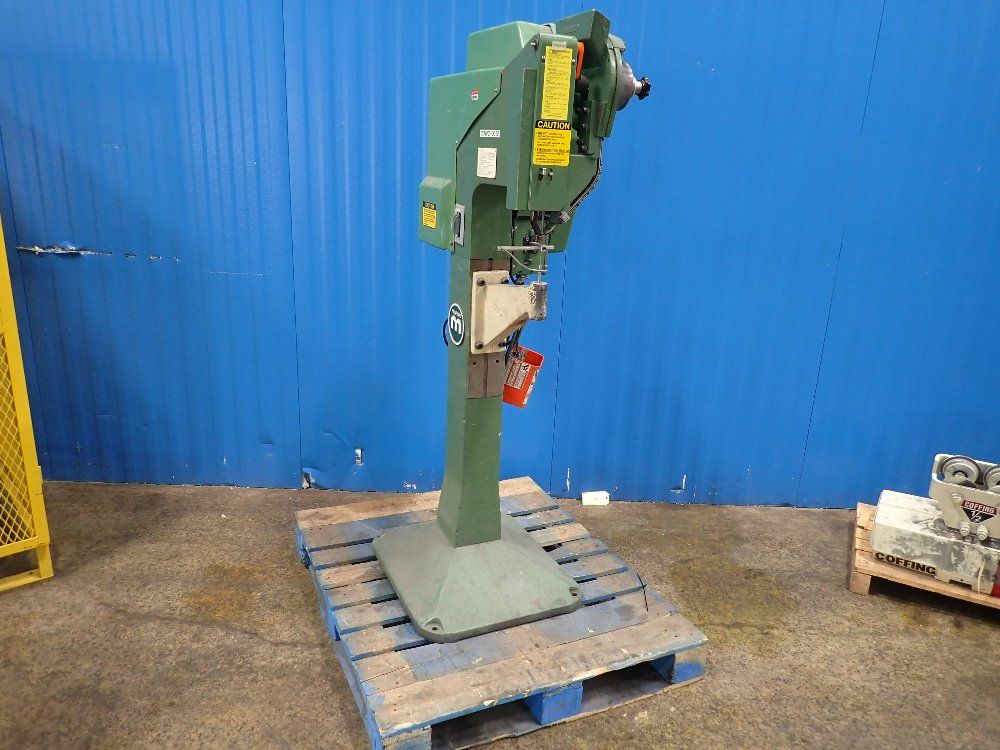 Milford Fastening Systems Riveter - 256