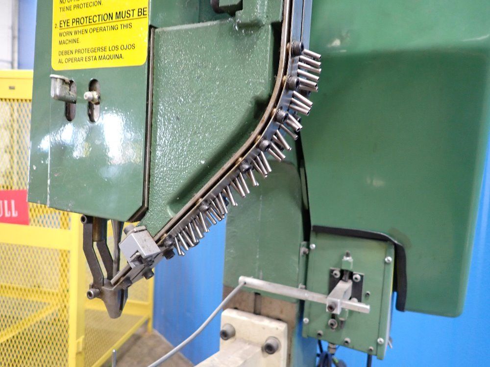 Milford Fastening Systems Riveter - 256