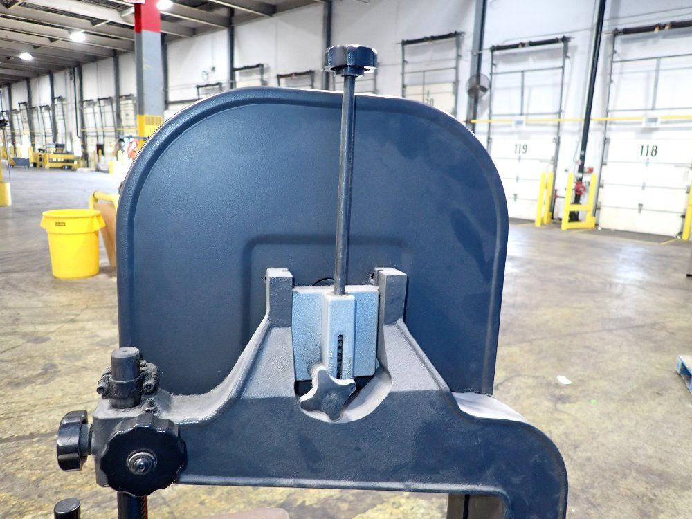 Dayton 14" Band Saw - 1fyx1a