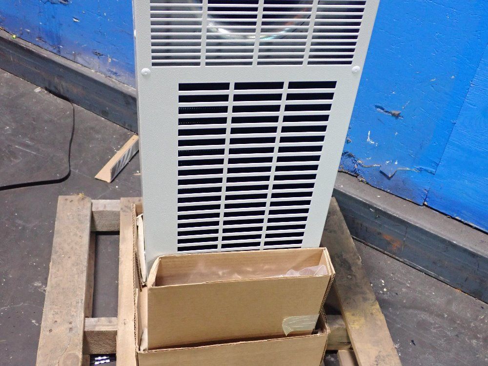 Pfannenberg Side Mounting Ac Unit - Dts 3145