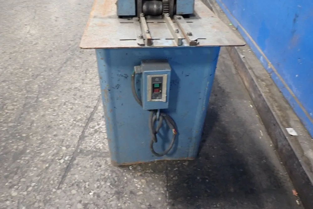 Lock Former 9 Stations X 20ga Roll Former