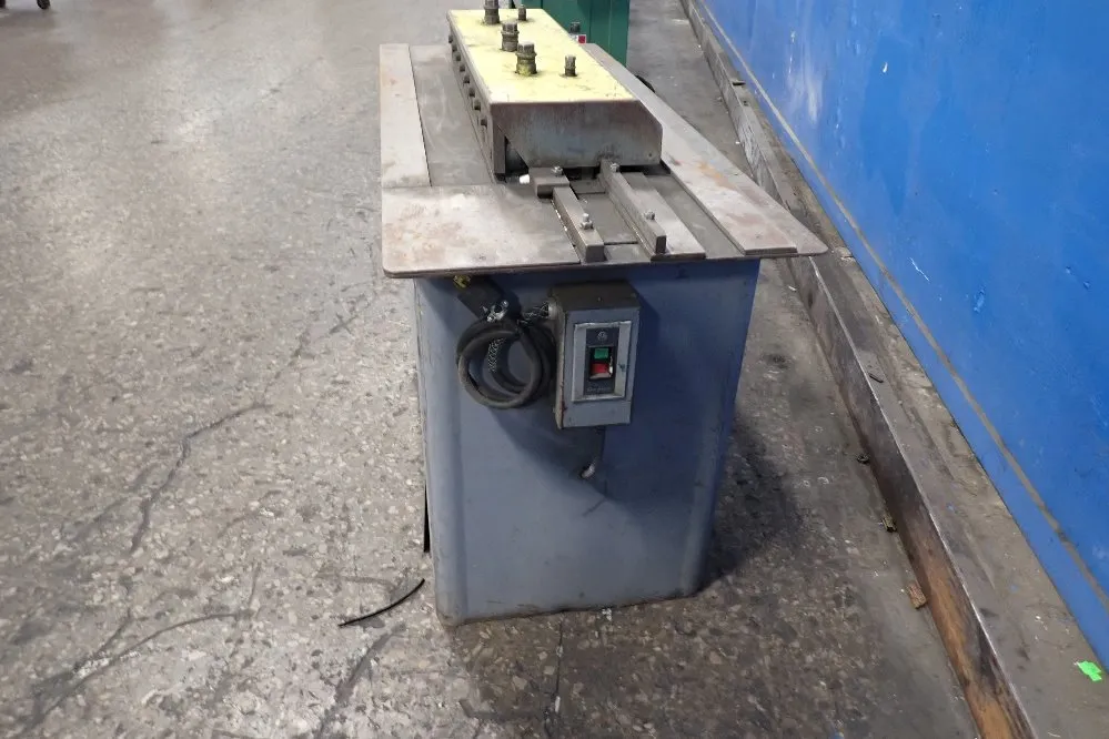 Lock Former 9 Stations X 20ga Roll Former