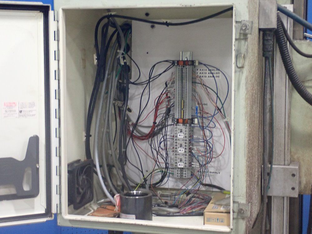 Mitek Machine Tools 42.5"x13.5" Cnc Mill - Vmb60f