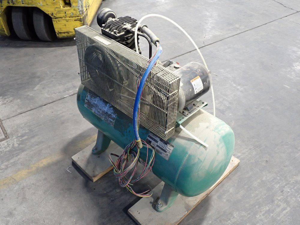 Speedaire 30 Gal Air Compressor - 4b237c