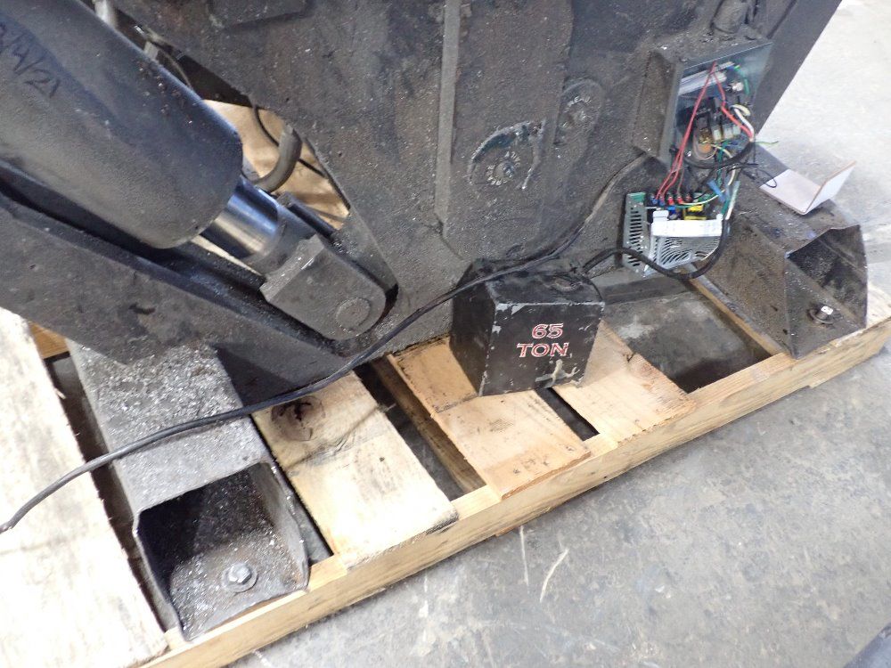 Cleveland 1 1/16",3/4 Ironworker - 65 Ton