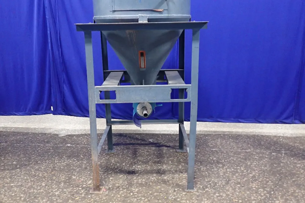 Whitlock 31" Dia Hopper - 400 Lb