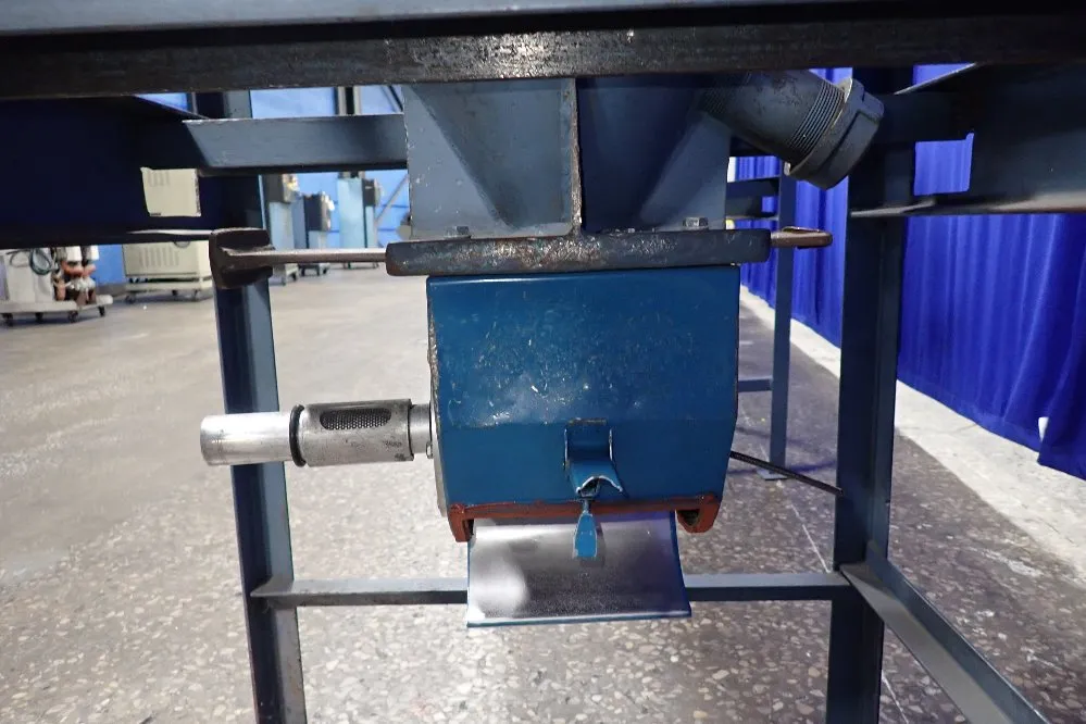 Whitlock 31" Dia Hopper - 400 Lb