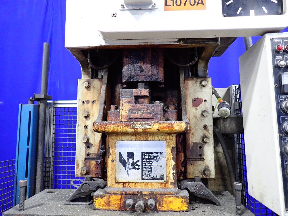 Stamtec 25 Tons Press - G1-25