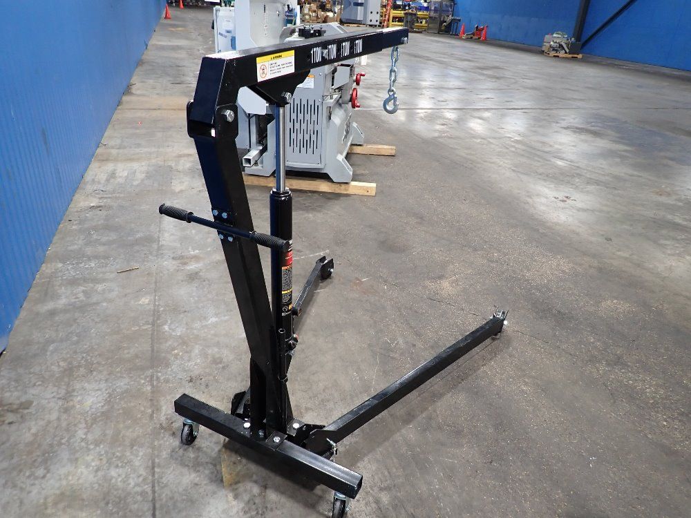 Ironton 1 Ton Engine Hoist - 46218
