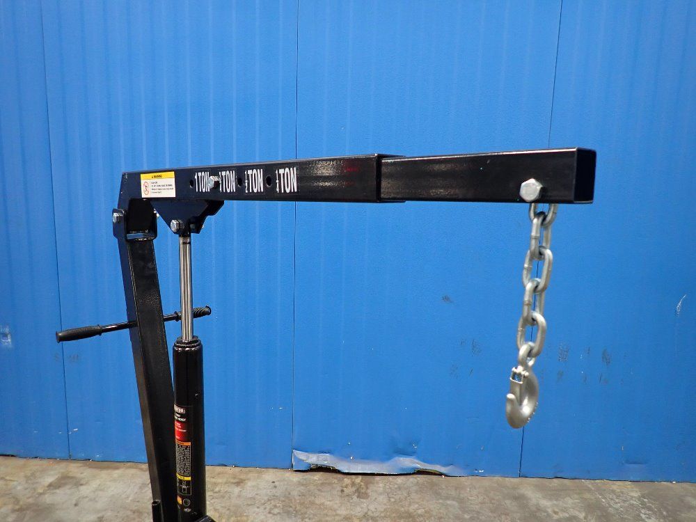 Ironton 1 Ton Engine Hoist - 46218