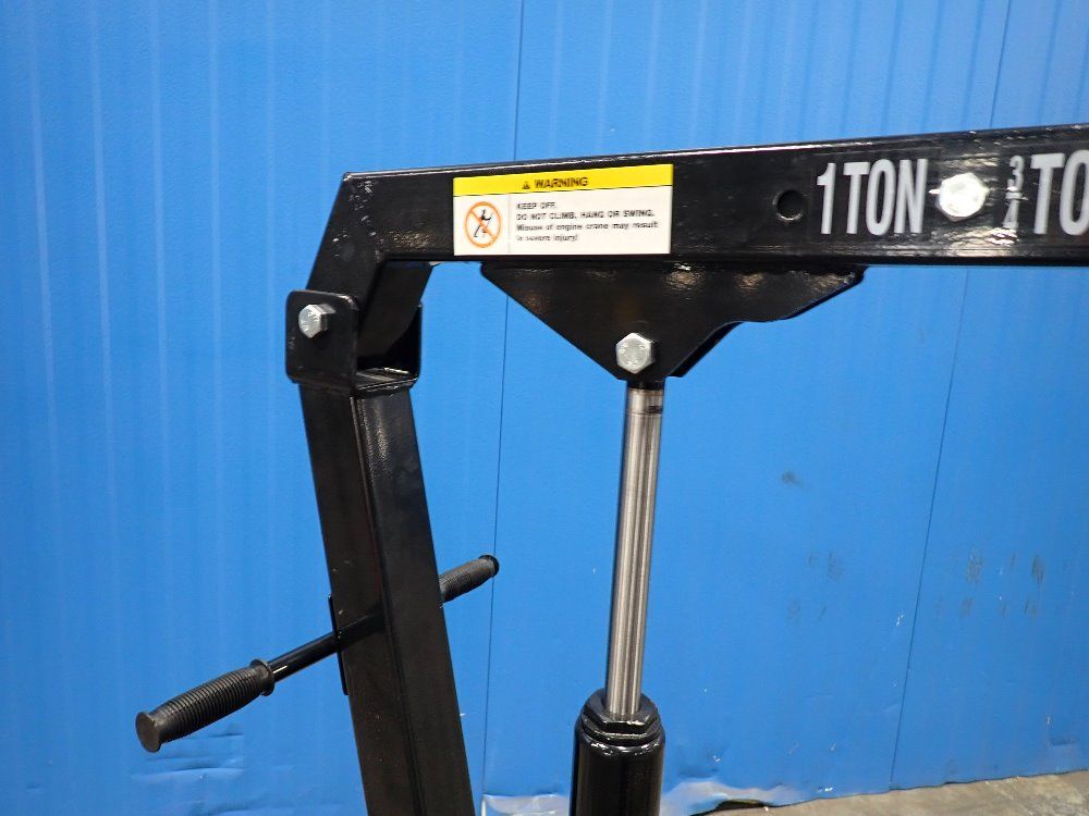 Ironton 1 Ton Engine Hoist - 46218