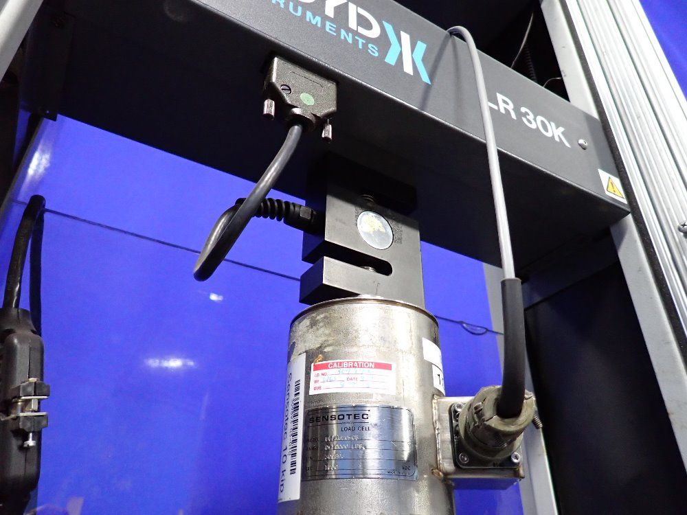 Lloyd Universal Test Machine - Lr30k