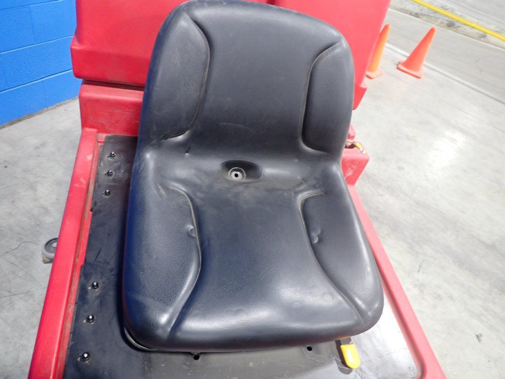 Tomcat 40 Gal Floor Scrubber - 350