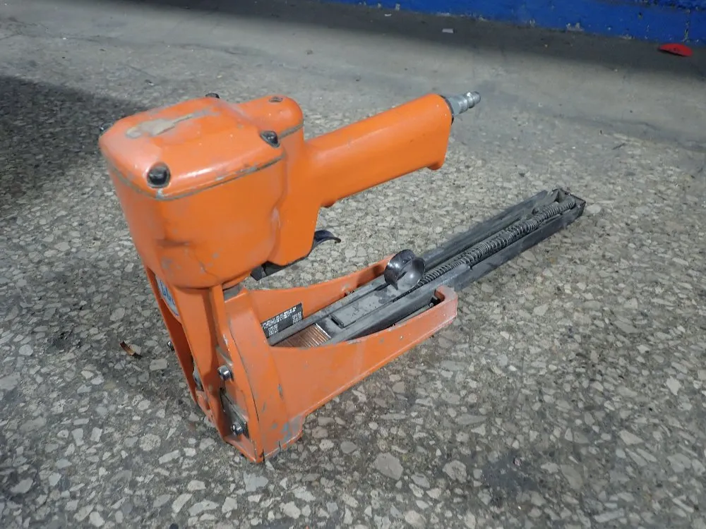 Clincher Co. Stapler