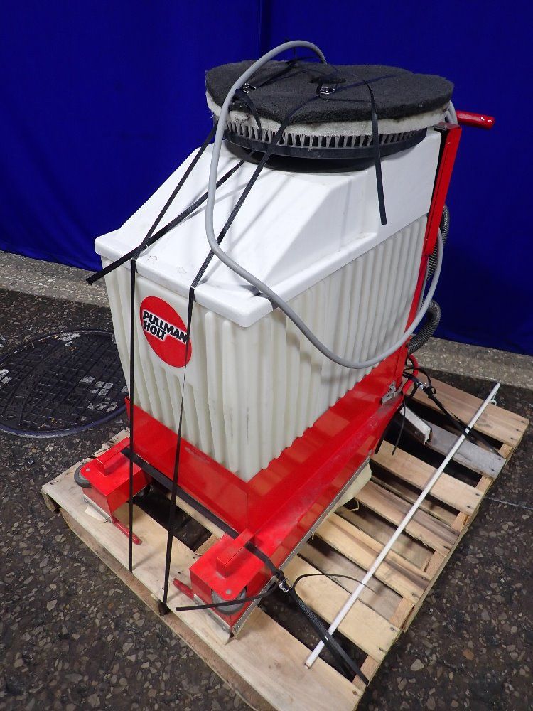 Pullman Holt Floor Scrubber - 131