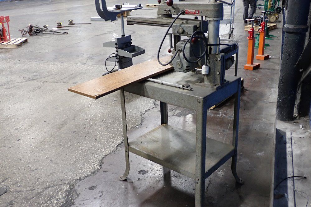 Delta Rockwell 8" Radial Arm Saw - Super 900
