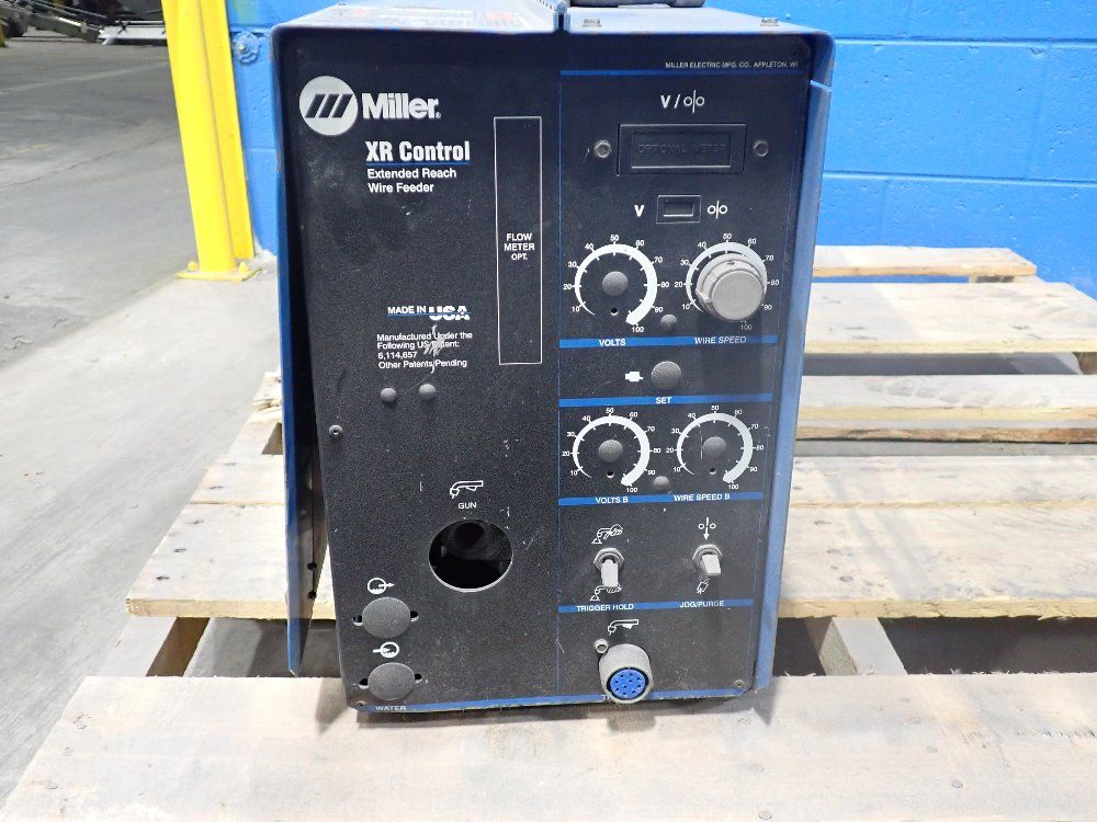 Miller 24v Extended Reach Wire Feeder - Xr Control