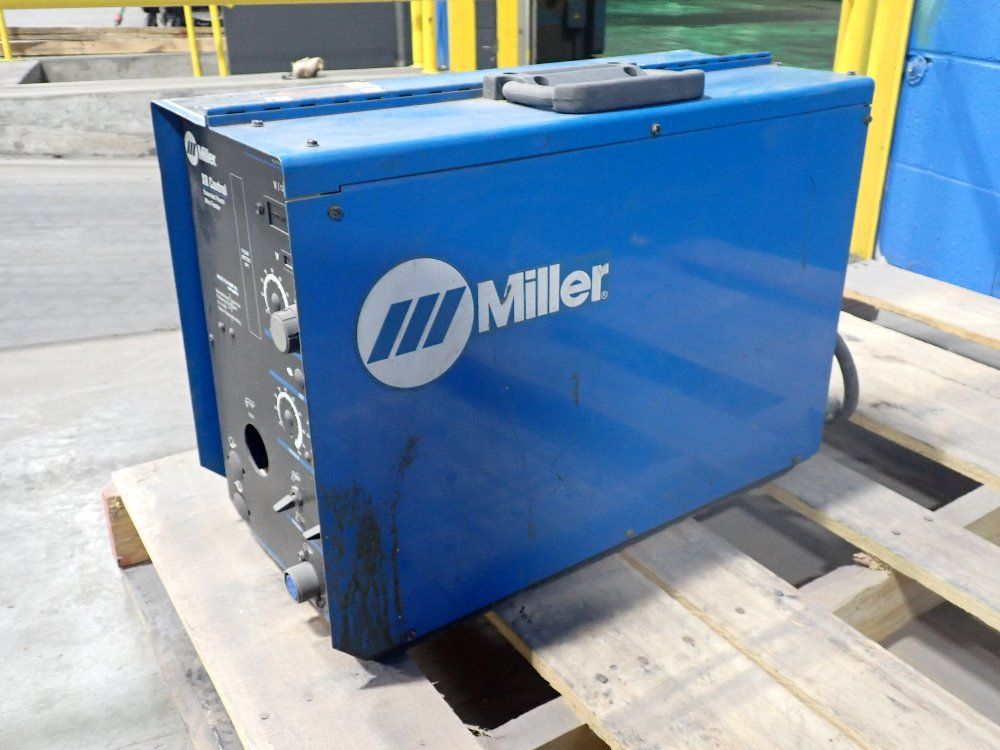 Miller 24v Extended Reach Wire Feeder - Xr Control
