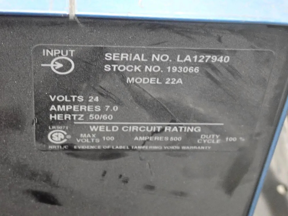 Miller 32v Welder W/ Wire Feeder - Cp-302