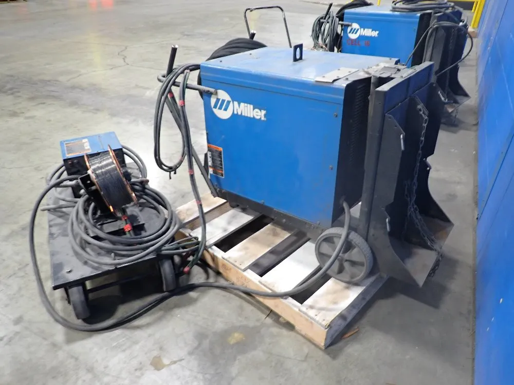 Miller 32v Welder W/ Wire Feeder - Cp-302