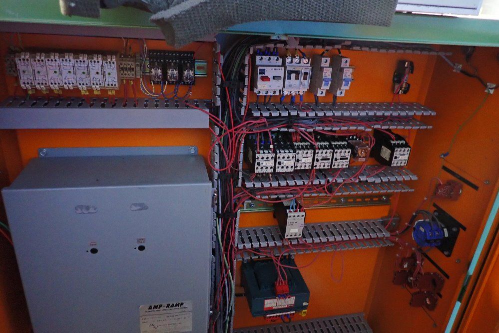 Schenck Balancing Machine - 110 Rbbe