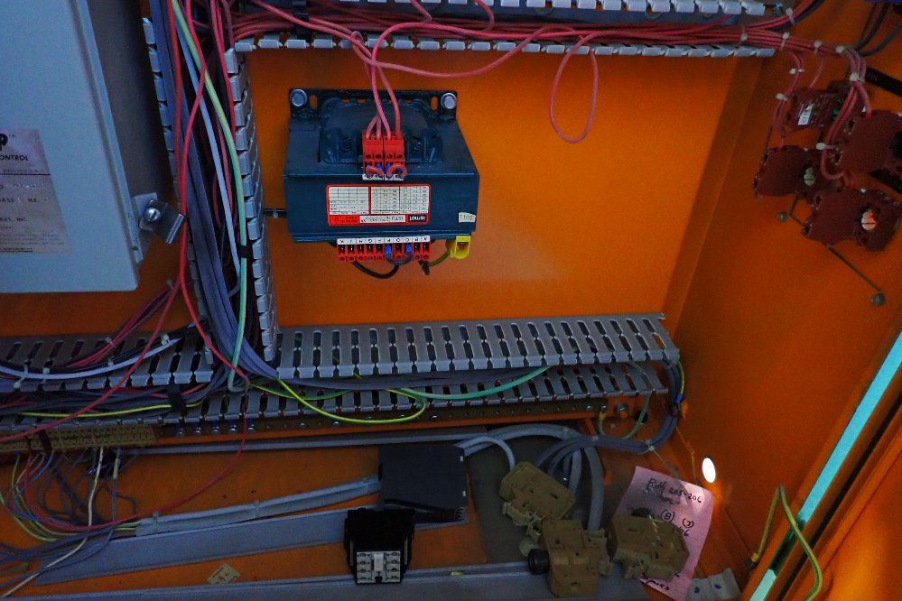 Schenck Balancing Machine - 110 Rbbe