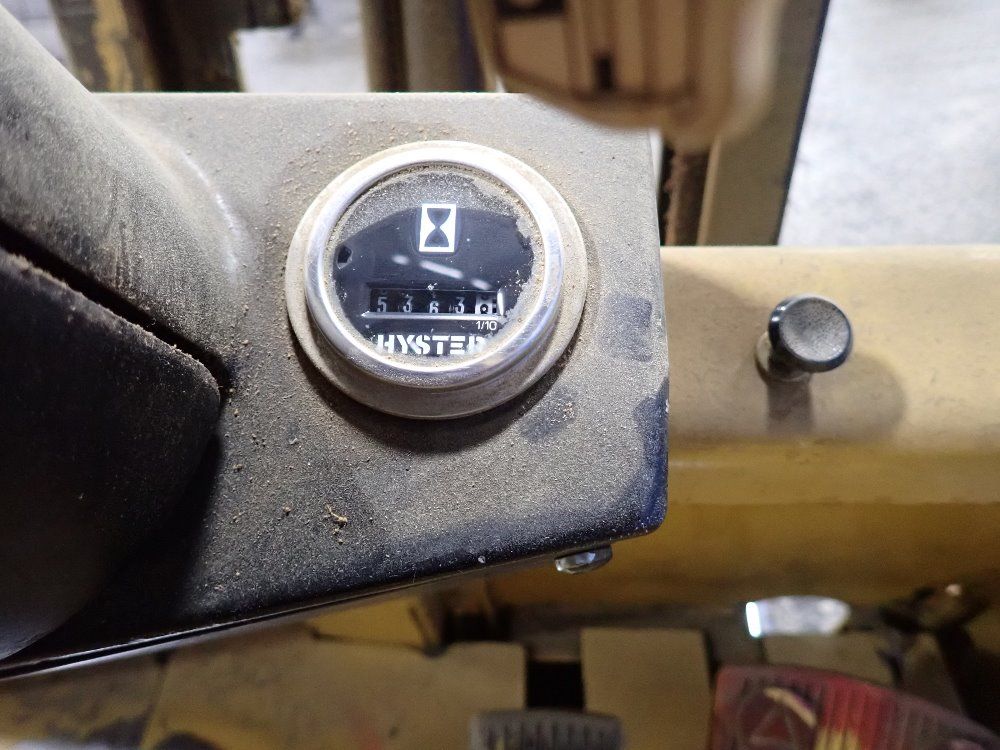 Hyster 3250 Lbs Electric Forklift - E30bs