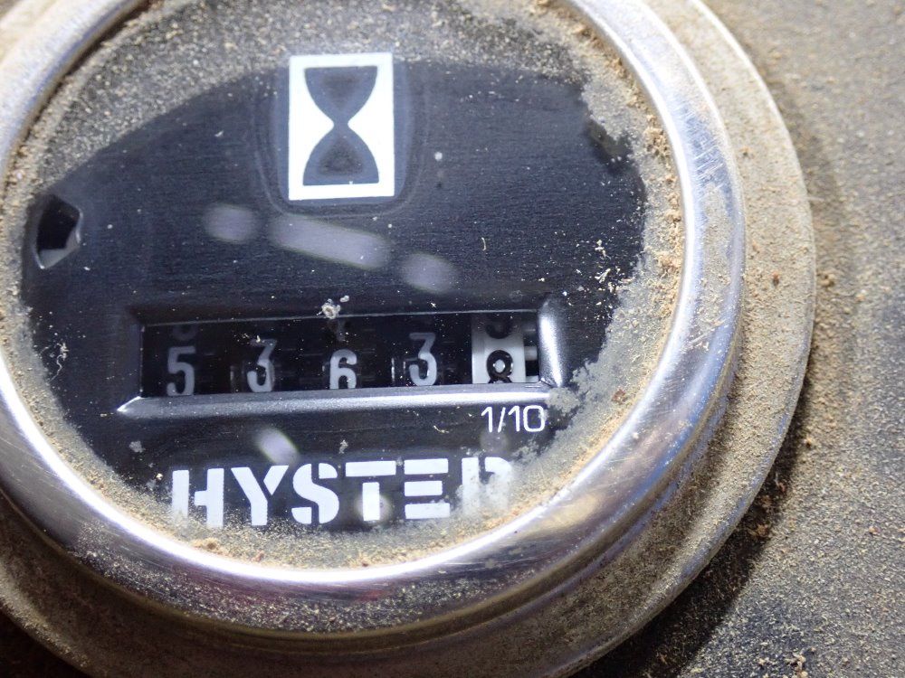 Hyster 3250 Lbs Electric Forklift - E30bs