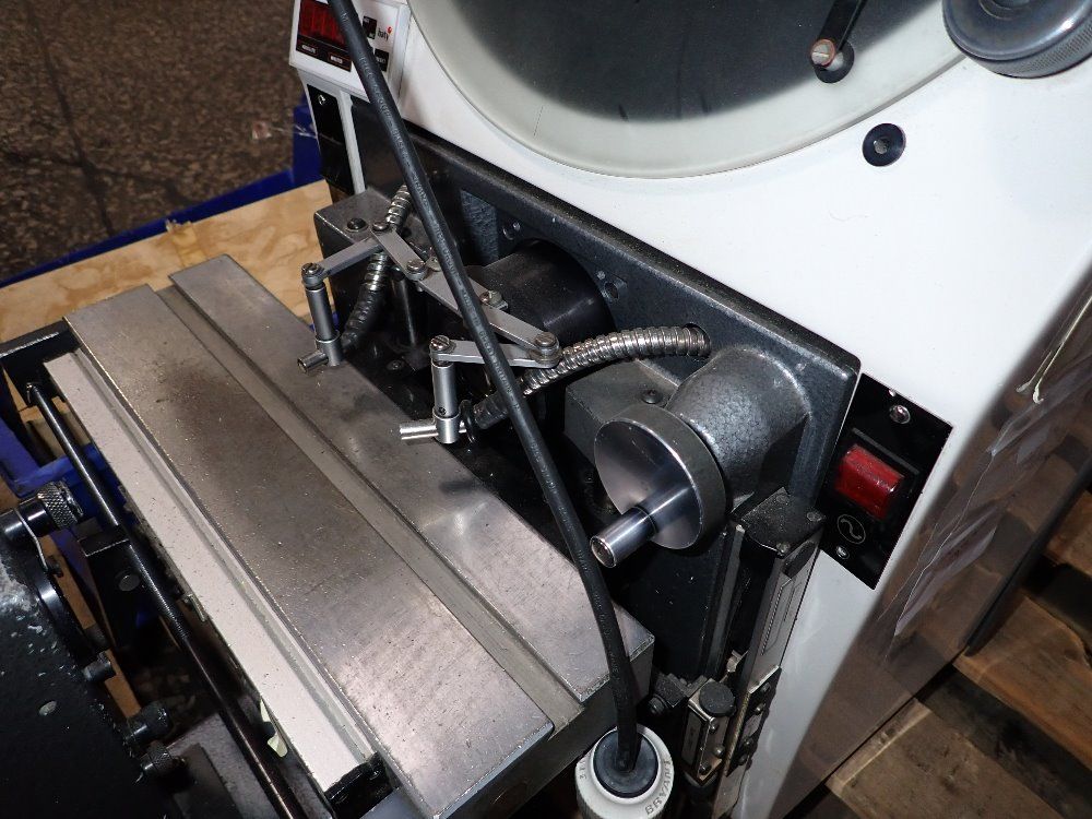 Comparator Optical Comparator