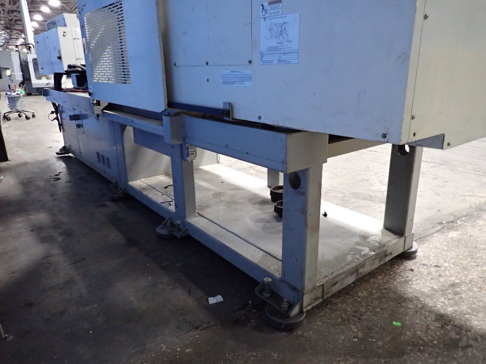 Toyo Machineryplastar Injection Molder