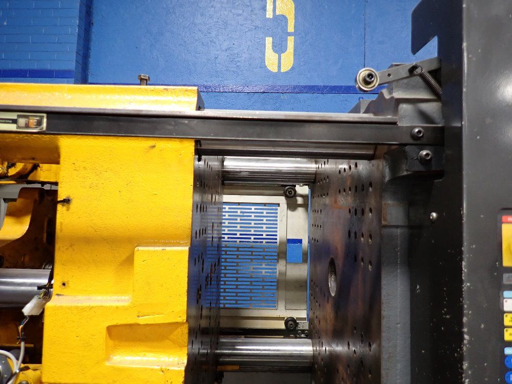 Toyo Machineryplastar Injection Molder