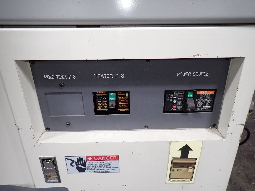 Toyo Machineryplastar Injection Molder